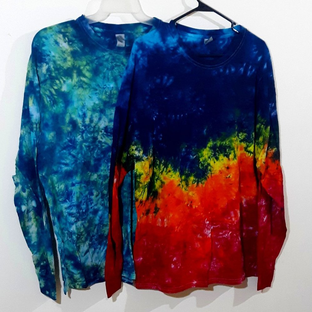 2 Long Sleeve Gildan Cotton Tie Dyed T-Shirts NEW